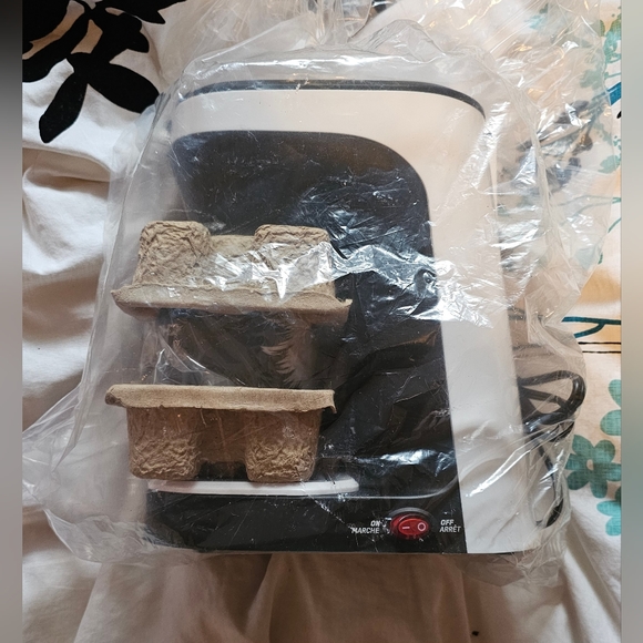 Starwars single serve coffee machine with starwars mug - Picture 3 of 6